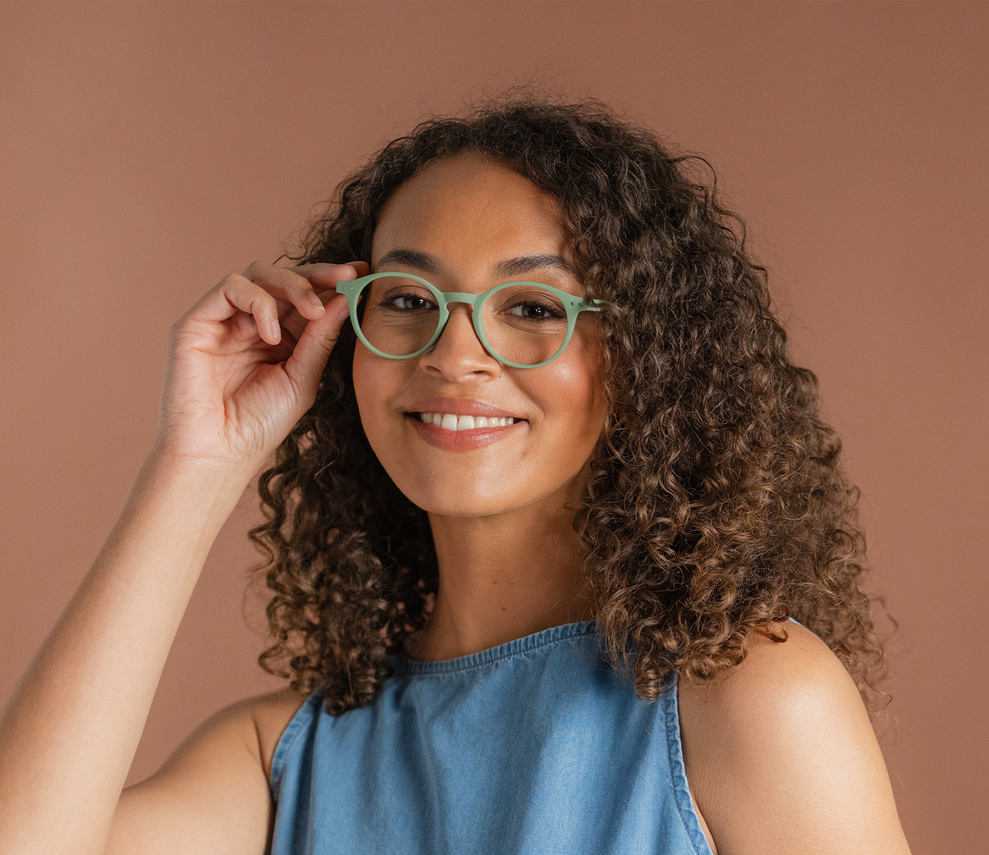 Choosing the Right Reading Glasses for You