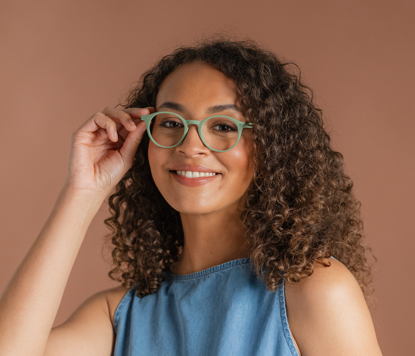 Choosing the Right Reading Glasses for You