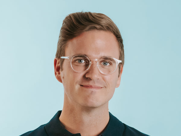 Man wearing Reading Glasses 'Sydney' Transparent