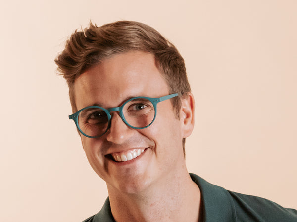 Man wearing Reading Glasses 'Sydney' Turquoise