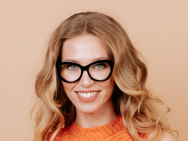 Woman wearing Reading Glasses 'Matinee' Black