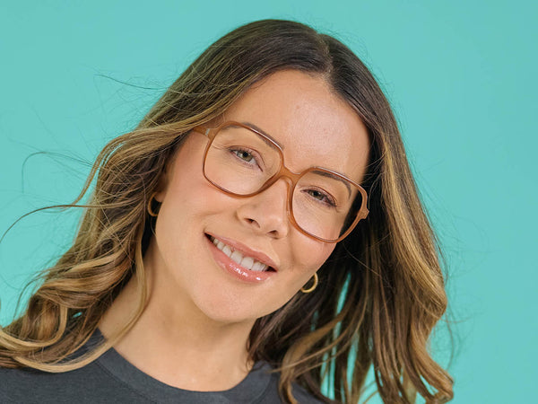Woman wearing Reading Glasses 'Smith' Brown