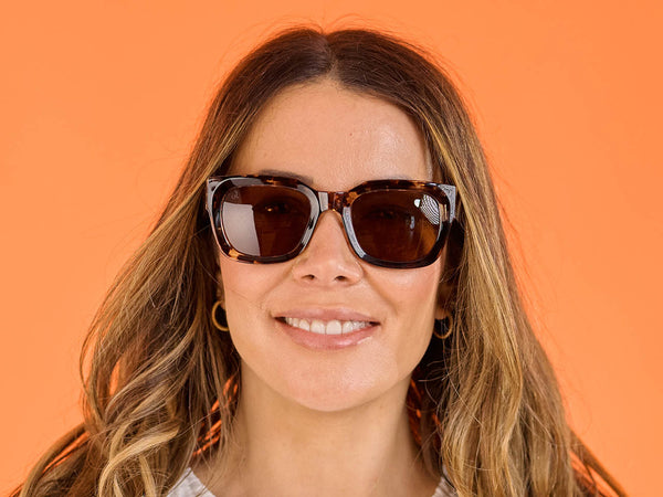 Woman wearing Sunglasses Polarised 'Jordan' Tortoiseshell